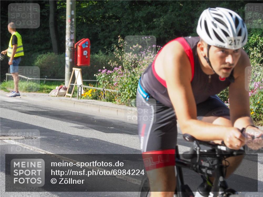 08.09.2024 - Stadtparktriathlon Zöllner http://msf.ph/oto/6984224 08.09.2024 09:50:56 Radfahren 211, 217, 250, 256 meine-sportfotos.de