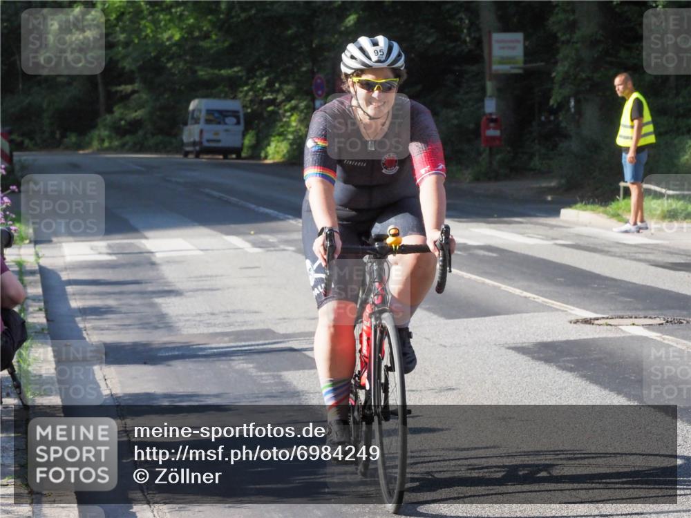 08.09.2024 - Stadtparktriathlon Zöllner http://msf.ph/oto/6984249 08.09.2024 09:51:12 Radfahren 95 meine-sportfotos.de