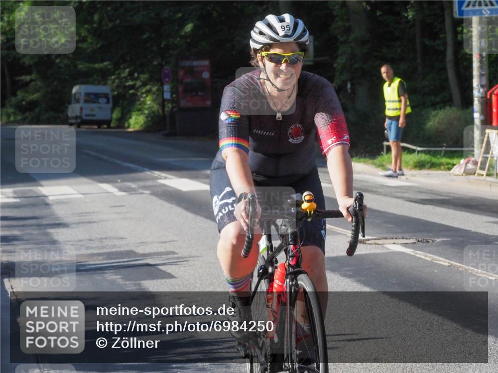 08.09.2024 - Stadtparktriathlon Zöllner http://msf.ph/oto/6984250 08.09.2024 09:51:12 Radfahren 95 meine-sportfotos.de