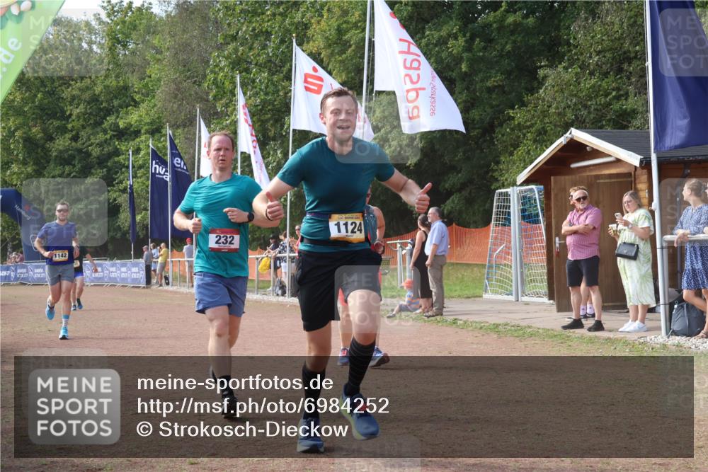 08.09.2024 - Airport Race Strokosch-Dieckow http://msf.ph/oto/6984252 08.09.2024 12:22:41 Ziel 232, 411, 433, 1124, 1142, 1247, 2761, 3008, 3038 meine-sportfotos.de