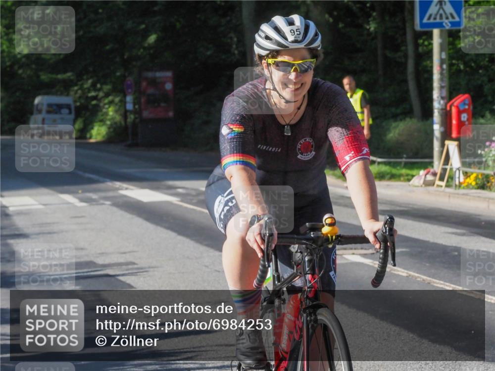 08.09.2024 - Stadtparktriathlon Zöllner http://msf.ph/oto/6984253 08.09.2024 09:51:12 Radfahren 95 meine-sportfotos.de