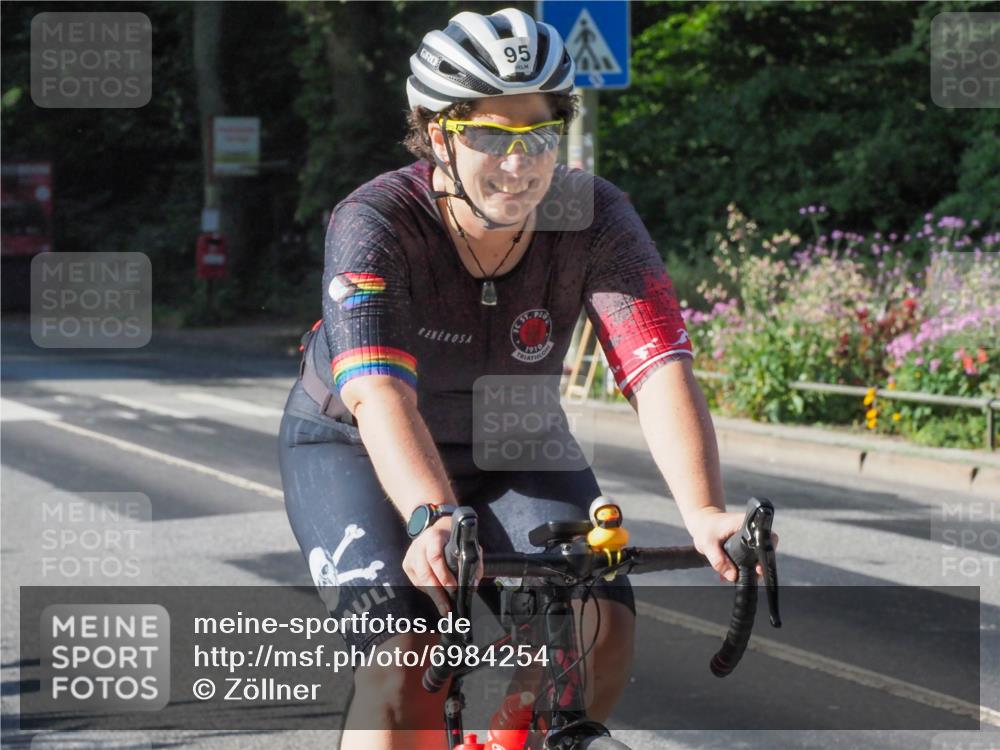 08.09.2024 - Stadtparktriathlon Zöllner http://msf.ph/oto/6984254 08.09.2024 09:51:13 Radfahren 95 meine-sportfotos.de
