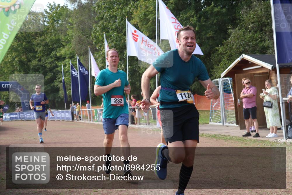 08.09.2024 - Airport Race Strokosch-Dieckow http://msf.ph/oto/6984255 08.09.2024 12:22:41 Ziel 232, 411, 433, 1124, 1142, 1247, 2761, 3008, 3038 meine-sportfotos.de