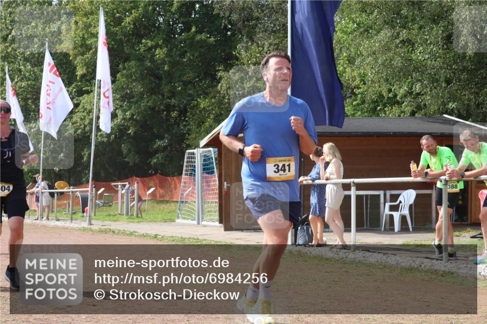 08.09.2024 - Airport Race Strokosch-Dieckow http://msf.ph/oto/6984256 08.09.2024 12:49:21 Ziel 335, 341, 515, 964, 1504 meine-sportfotos.de