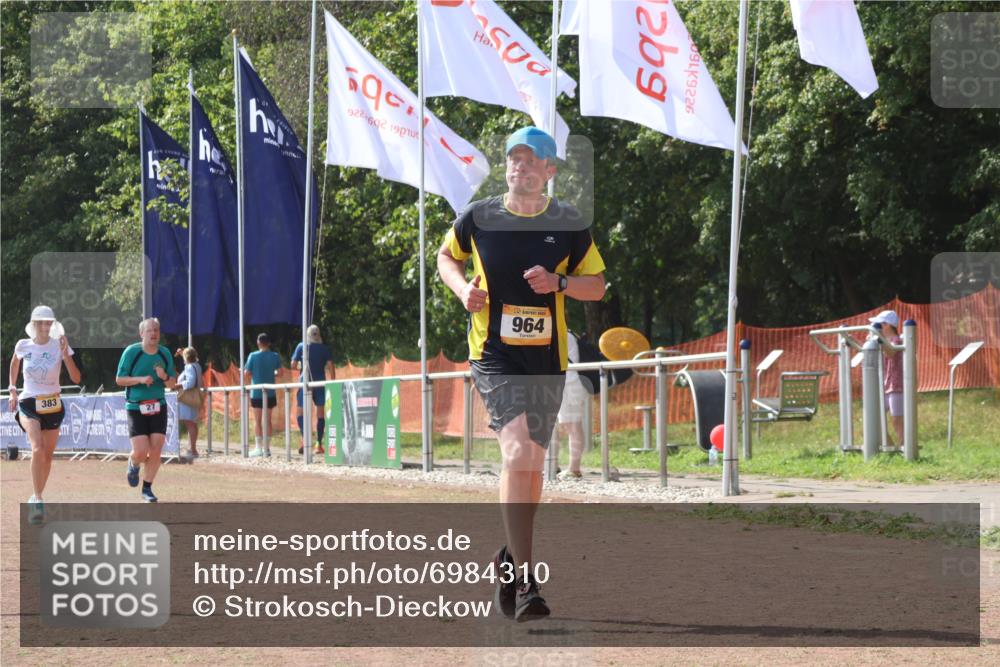 08.09.2024 - Airport Race Strokosch-Dieckow http://msf.ph/oto/6984310 08.09.2024 12:49:27 Ziel 335, 383, 964 meine-sportfotos.de