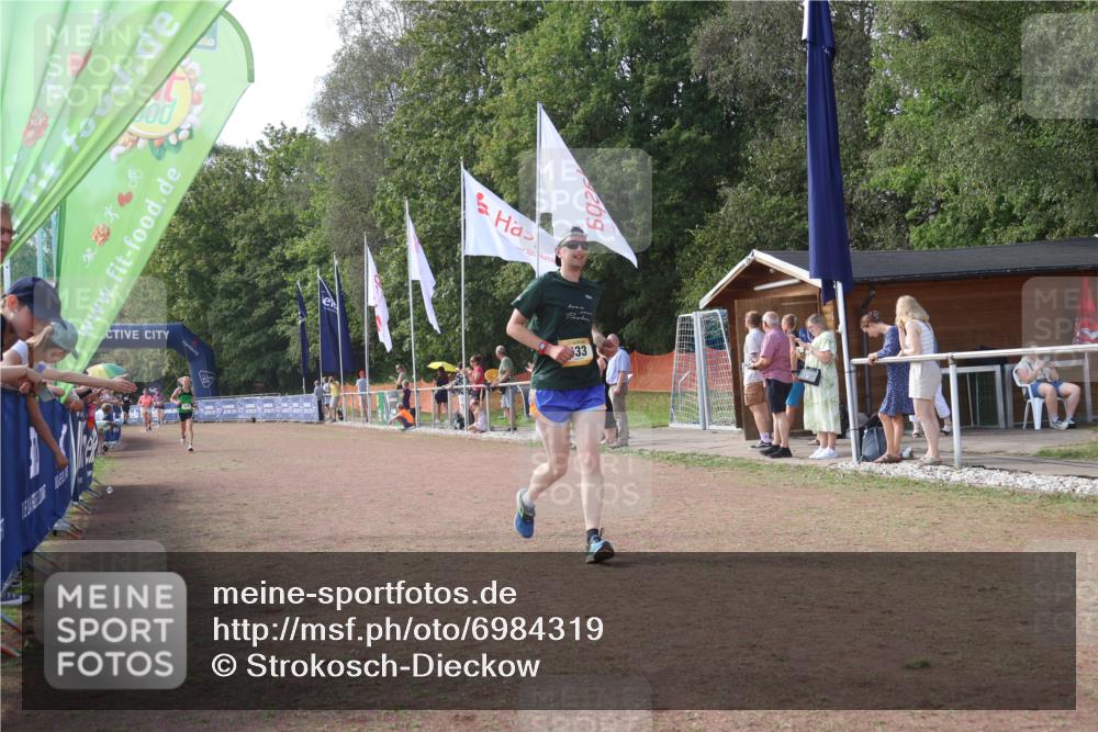 08.09.2024 - Airport Race Strokosch-Dieckow http://msf.ph/oto/6984319 08.09.2024 12:22:49 Ziel 433, 439 meine-sportfotos.de