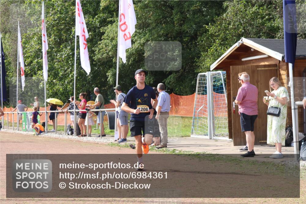 08.09.2024 - Airport Race Strokosch-Dieckow http://msf.ph/oto/6984361 08.09.2024 12:23:07 Ziel 81, 1208, 2573, 2644, 2840 meine-sportfotos.de