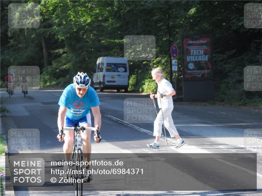 08.09.2024 - Stadtparktriathlon Zöllner http://msf.ph/oto/6984371 08.09.2024 09:52:00 Radfahren 204, 226 meine-sportfotos.de
