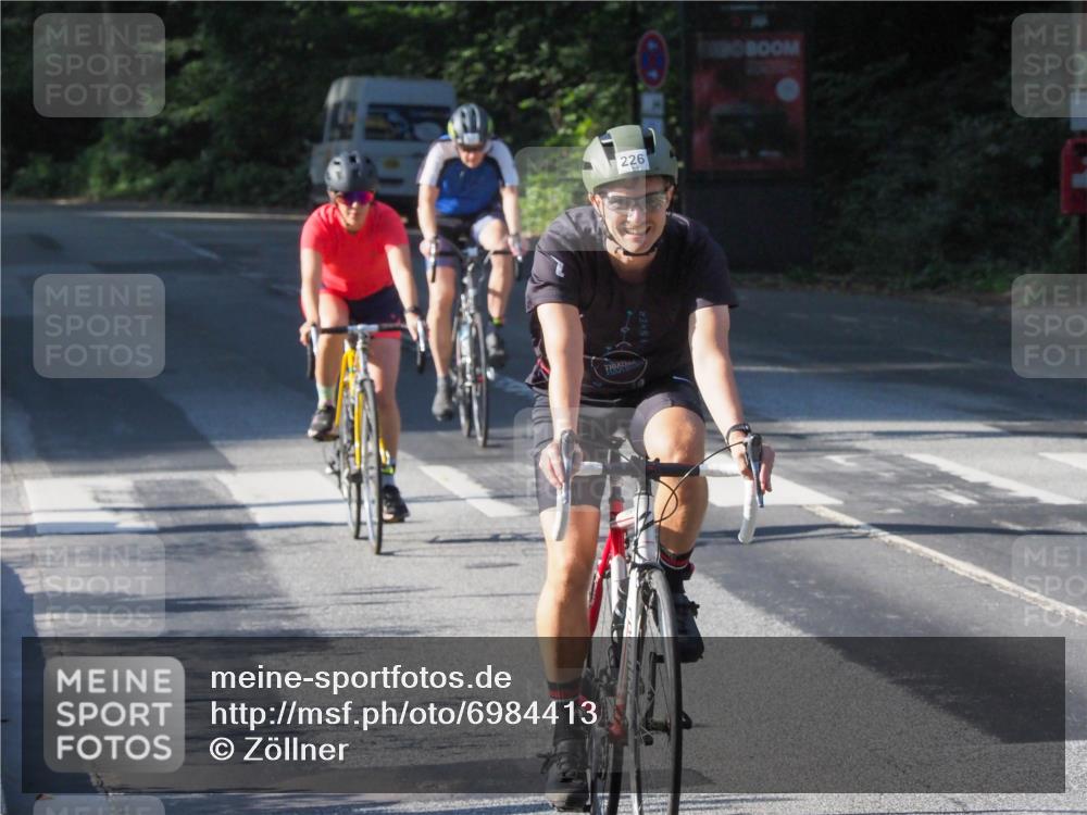 08.09.2024 - Stadtparktriathlon Zöllner http://msf.ph/oto/6984413 08.09.2024 09:52:09 Radfahren 188, 207, 226, 259 meine-sportfotos.de