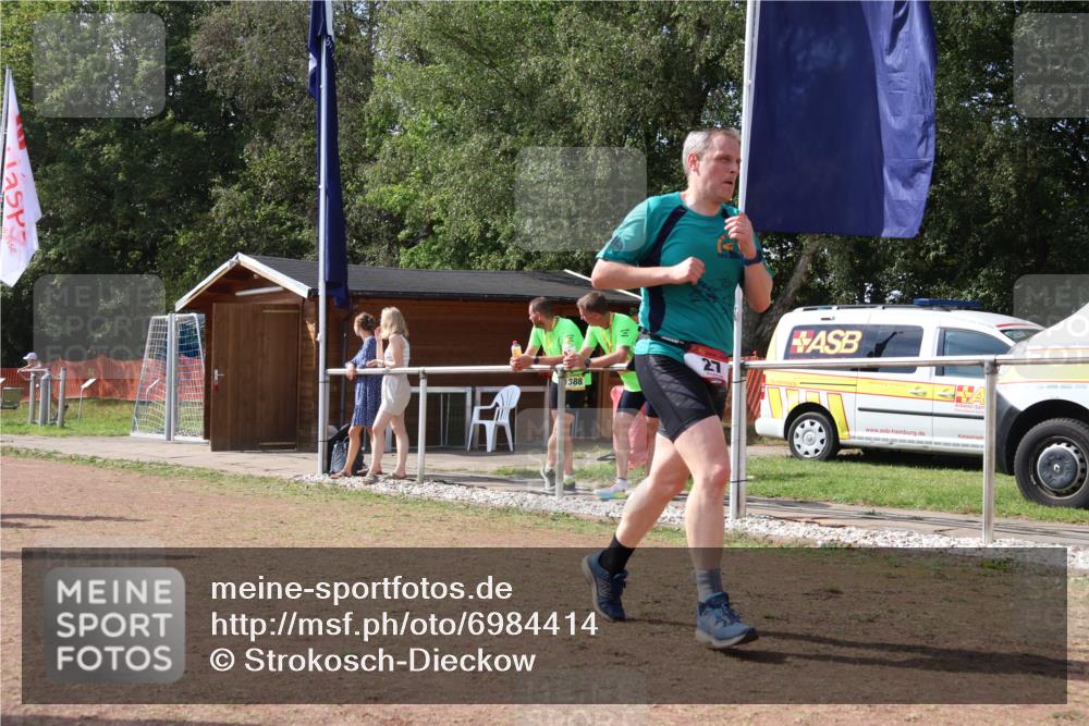 08.09.2024 - Airport Race Strokosch-Dieckow http://msf.ph/oto/6984414 08.09.2024 12:49:38 Ziel 27, 361, 362, 1073, 1327 meine-sportfotos.de