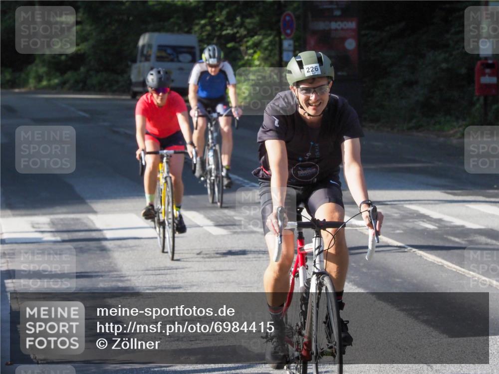 08.09.2024 - Stadtparktriathlon Zöllner http://msf.ph/oto/6984415 08.09.2024 09:52:09 Radfahren 188, 207, 226, 259 meine-sportfotos.de