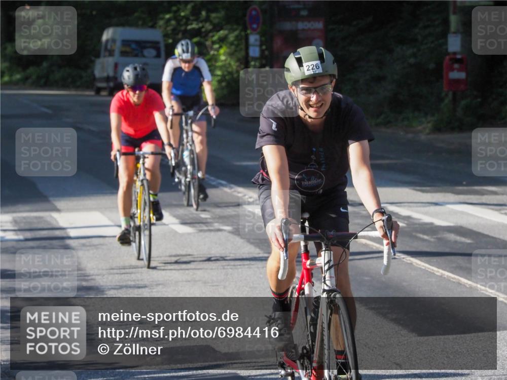 08.09.2024 - Stadtparktriathlon Zöllner http://msf.ph/oto/6984416 08.09.2024 09:52:09 Radfahren 188, 207, 226, 259 meine-sportfotos.de
