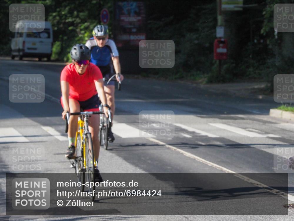 08.09.2024 - Stadtparktriathlon Zöllner http://msf.ph/oto/6984424 08.09.2024 09:52:10 Radfahren 188, 207, 226, 259 meine-sportfotos.de