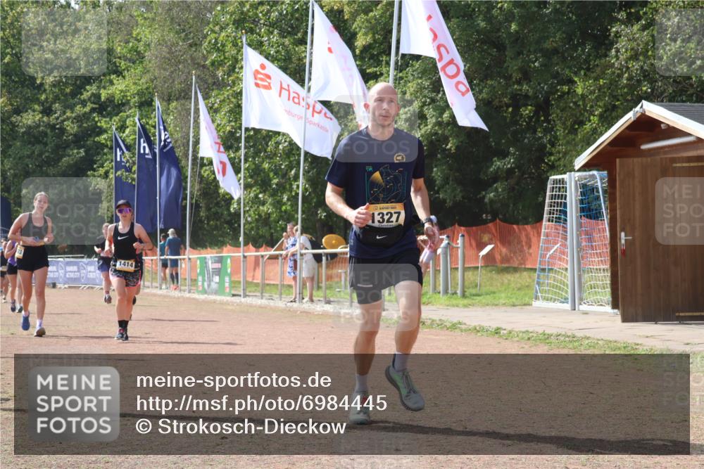 08.09.2024 - Airport Race Strokosch-Dieckow http://msf.ph/oto/6984445 08.09.2024 12:49:45 Ziel 123, 1110, 1327, 1403, 1414 meine-sportfotos.de