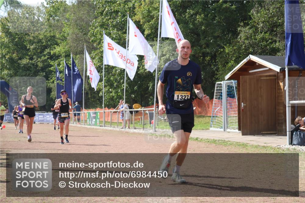 08.09.2024 - Airport Race Strokosch-Dieckow http://msf.ph/oto/6984450 08.09.2024 12:49:45 Ziel 123, 1110, 1327, 1403, 1414 meine-sportfotos.de