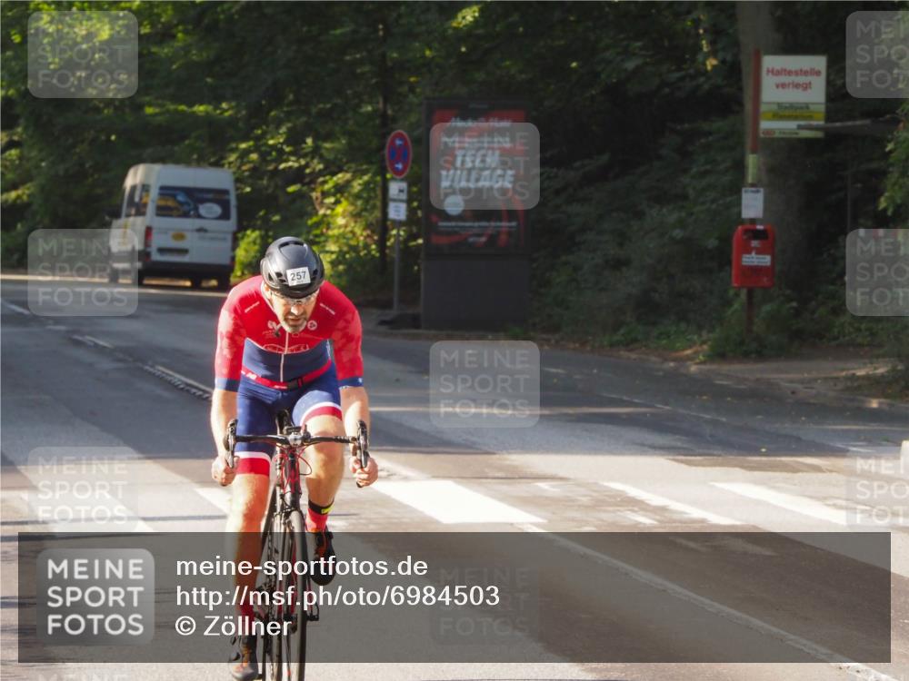 08.09.2024 - Stadtparktriathlon Zöllner http://msf.ph/oto/6984503 08.09.2024 09:52:28 Radfahren 257 meine-sportfotos.de