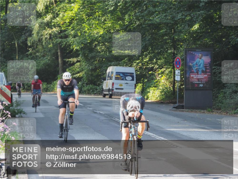 08.09.2024 - Stadtparktriathlon Zöllner http://msf.ph/oto/6984513 08.09.2024 09:52:39 Radfahren 220, 241, 258, 262 meine-sportfotos.de