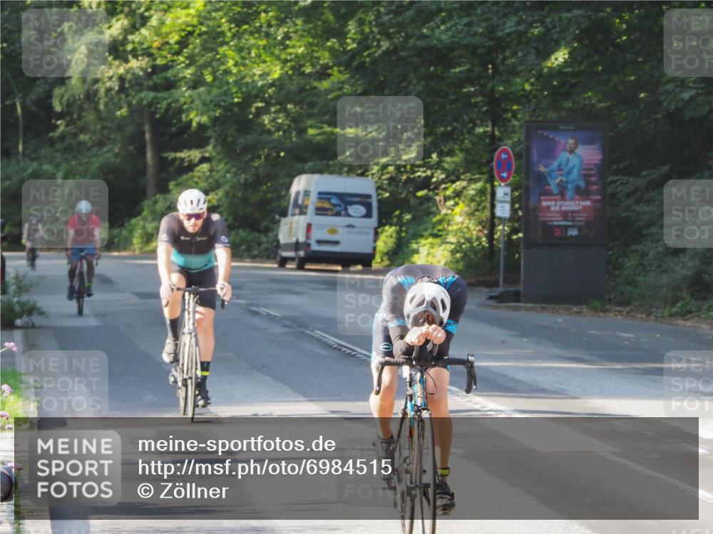 08.09.2024 - Stadtparktriathlon Zöllner http://msf.ph/oto/6984515 08.09.2024 09:52:39 Radfahren 220, 241, 258, 262 meine-sportfotos.de