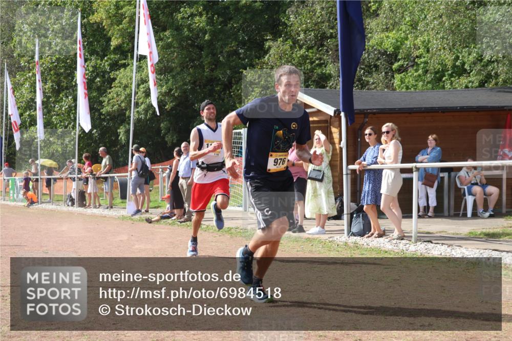 08.09.2024 - Airport Race Strokosch-Dieckow http://msf.ph/oto/6984518 08.09.2024 12:23:19 Ziel 81, 976, 1185, 2644 meine-sportfotos.de