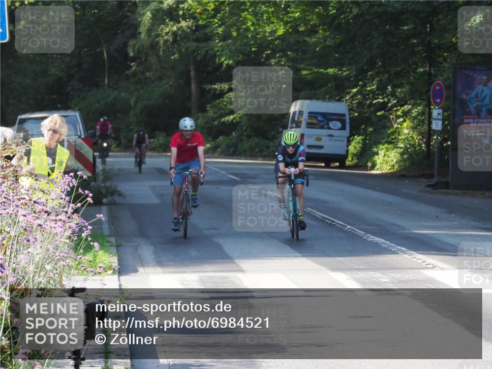 08.09.2024 - Stadtparktriathlon Zöllner http://msf.ph/oto/6984521 08.09.2024 09:52:42 Radfahren 220, 241, 258, 262 meine-sportfotos.de