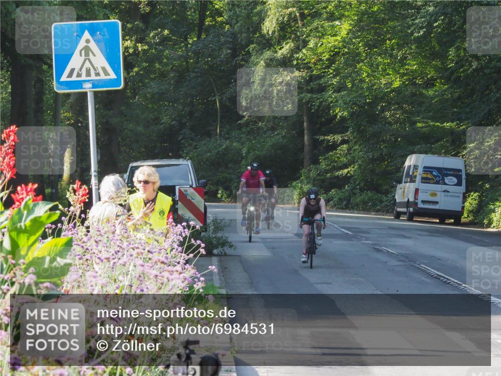 08.09.2024 - Stadtparktriathlon Zöllner http://msf.ph/oto/6984531 08.09.2024 09:52:47 Radfahren 141, 213, 215, 220, 262 meine-sportfotos.de