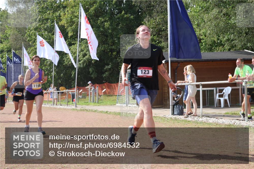 08.09.2024 - Airport Race Strokosch-Dieckow http://msf.ph/oto/6984532 08.09.2024 12:49:53 Ziel 123, 932, 1016, 1034, 1035, 1104, 1110, 1168, 1403 meine-sportfotos.de