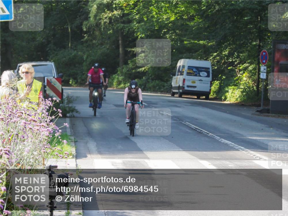 08.09.2024 - Stadtparktriathlon Zöllner http://msf.ph/oto/6984545 08.09.2024 09:52:48 Radfahren 141, 213, 215, 220, 262 meine-sportfotos.de