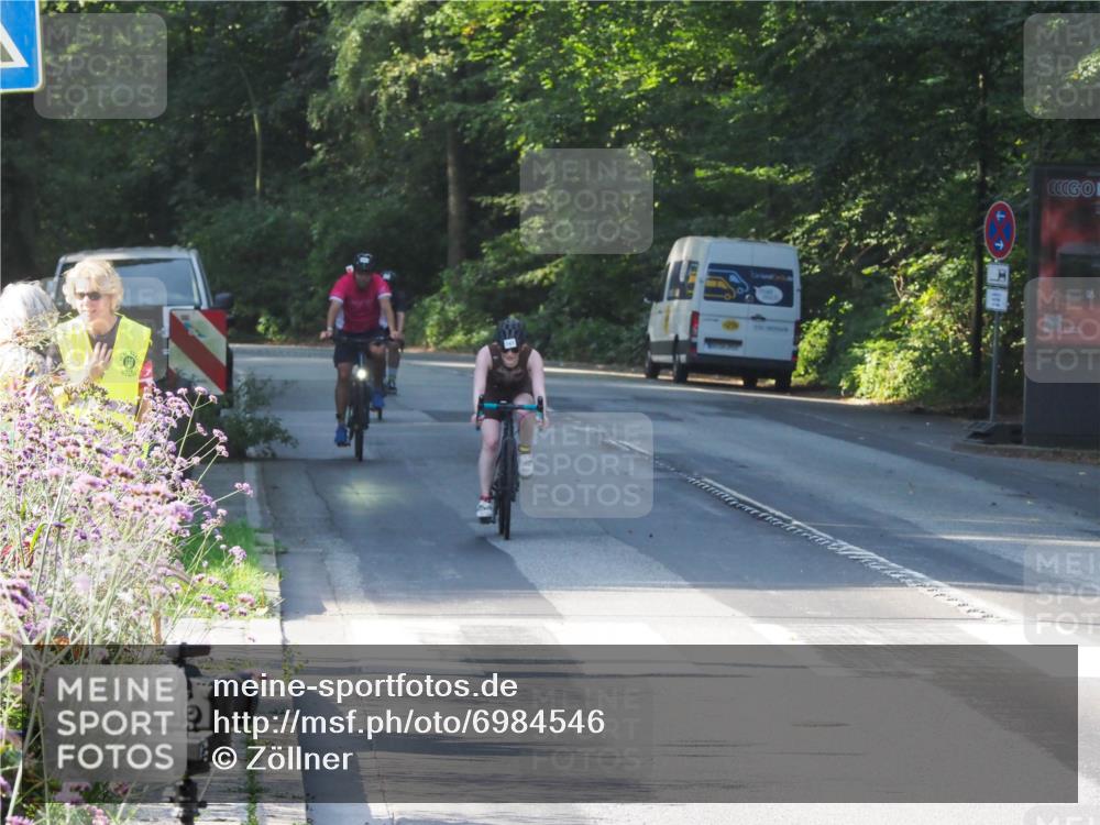 08.09.2024 - Stadtparktriathlon Zöllner http://msf.ph/oto/6984546 08.09.2024 09:52:49 Radfahren 141, 213, 215, 220, 262 meine-sportfotos.de