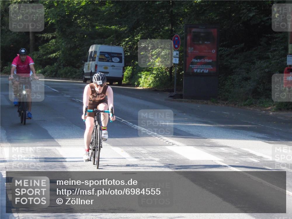 08.09.2024 - Stadtparktriathlon Zöllner http://msf.ph/oto/6984555 08.09.2024 09:52:51 Radfahren 141, 213, 215 meine-sportfotos.de
