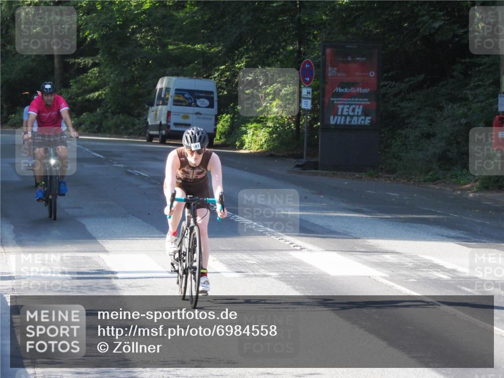08.09.2024 - Stadtparktriathlon Zöllner http://msf.ph/oto/6984558 08.09.2024 09:52:51 Radfahren 141, 213, 215 meine-sportfotos.de