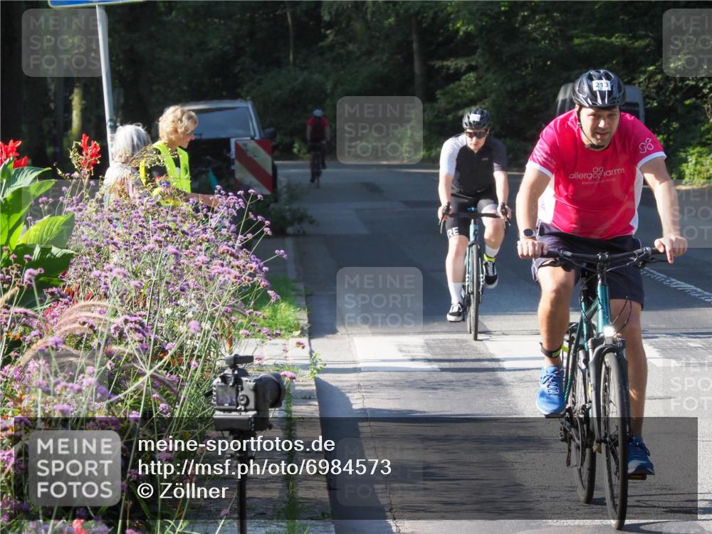 08.09.2024 - Stadtparktriathlon Zöllner http://msf.ph/oto/6984573 08.09.2024 09:52:54 Radfahren 141, 213, 215, 230 meine-sportfotos.de