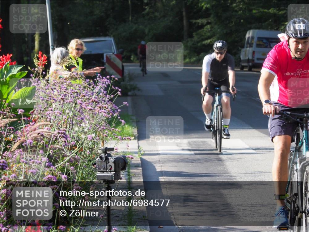 08.09.2024 - Stadtparktriathlon Zöllner http://msf.ph/oto/6984577 08.09.2024 09:52:54 Radfahren 141, 213, 215, 230 meine-sportfotos.de