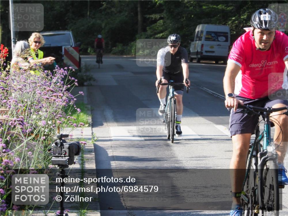 08.09.2024 - Stadtparktriathlon Zöllner http://msf.ph/oto/6984579 08.09.2024 09:52:54 Radfahren 141, 213, 215, 230 meine-sportfotos.de