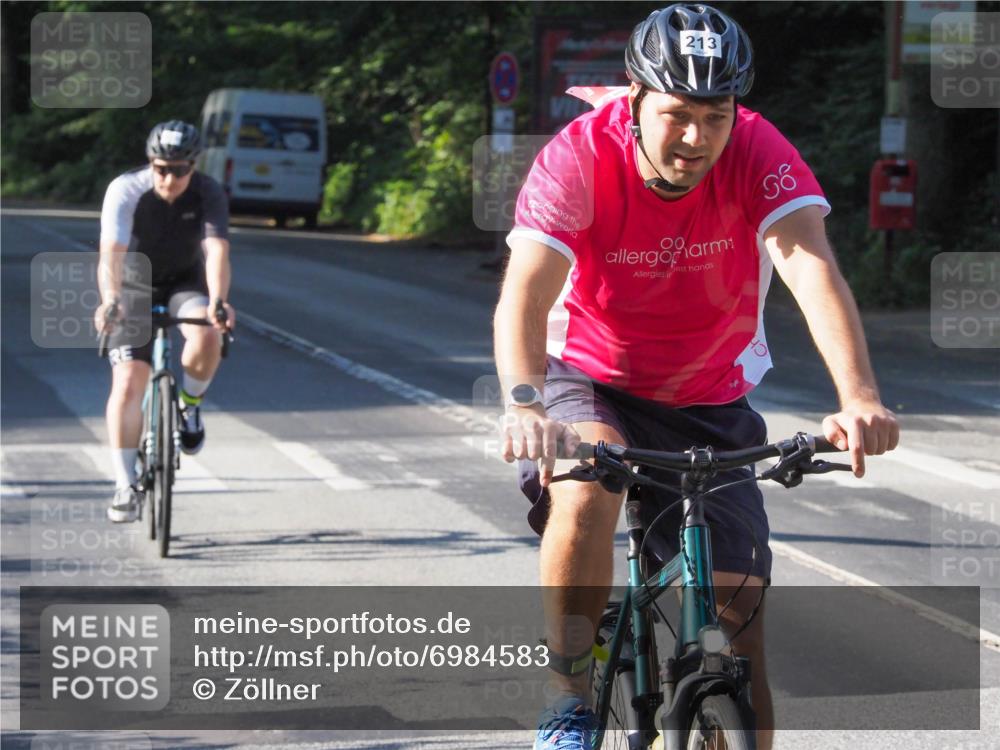 08.09.2024 - Stadtparktriathlon Zöllner http://msf.ph/oto/6984583 08.09.2024 09:52:55 Radfahren 141, 213, 215, 230 meine-sportfotos.de