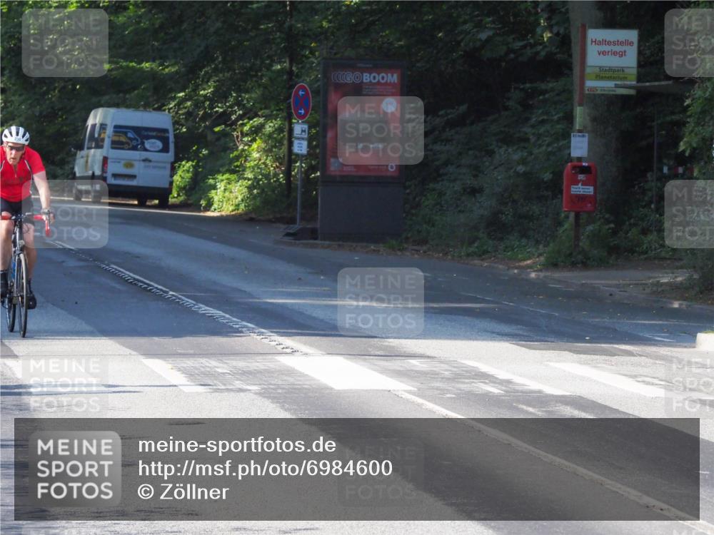 08.09.2024 - Stadtparktriathlon Zöllner http://msf.ph/oto/6984600 08.09.2024 09:53:00 Radfahren 215, 230 meine-sportfotos.de