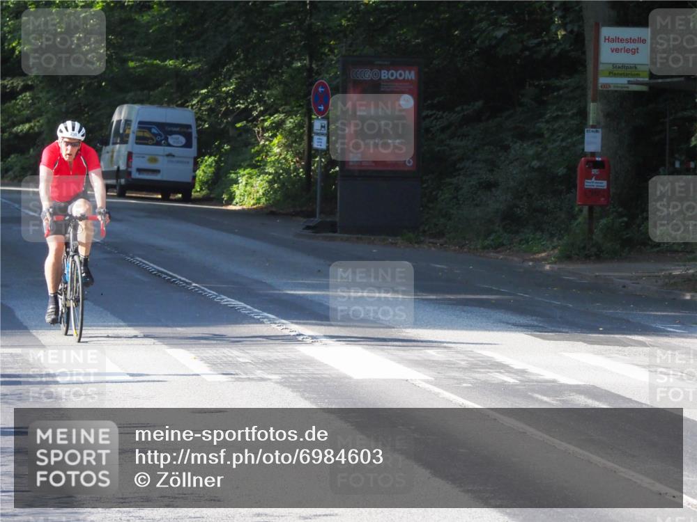 08.09.2024 - Stadtparktriathlon Zöllner http://msf.ph/oto/6984603 08.09.2024 09:53:01 Radfahren 215, 230 meine-sportfotos.de