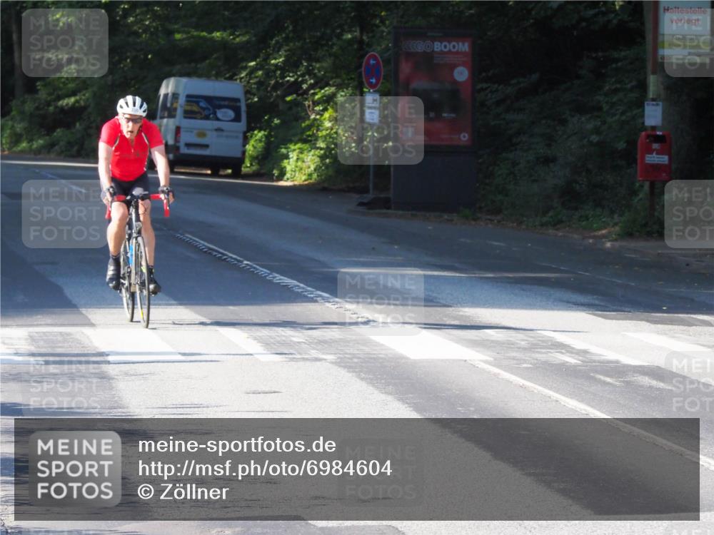 08.09.2024 - Stadtparktriathlon Zöllner http://msf.ph/oto/6984604 08.09.2024 09:53:01 Radfahren 215, 230 meine-sportfotos.de