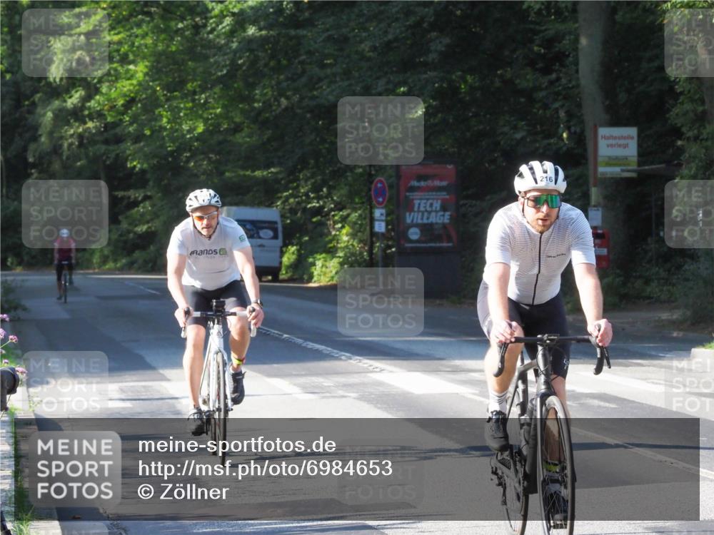 08.09.2024 - Stadtparktriathlon Zöllner http://msf.ph/oto/6984653 08.09.2024 09:53:53 Radfahren 194, 214, 216 meine-sportfotos.de