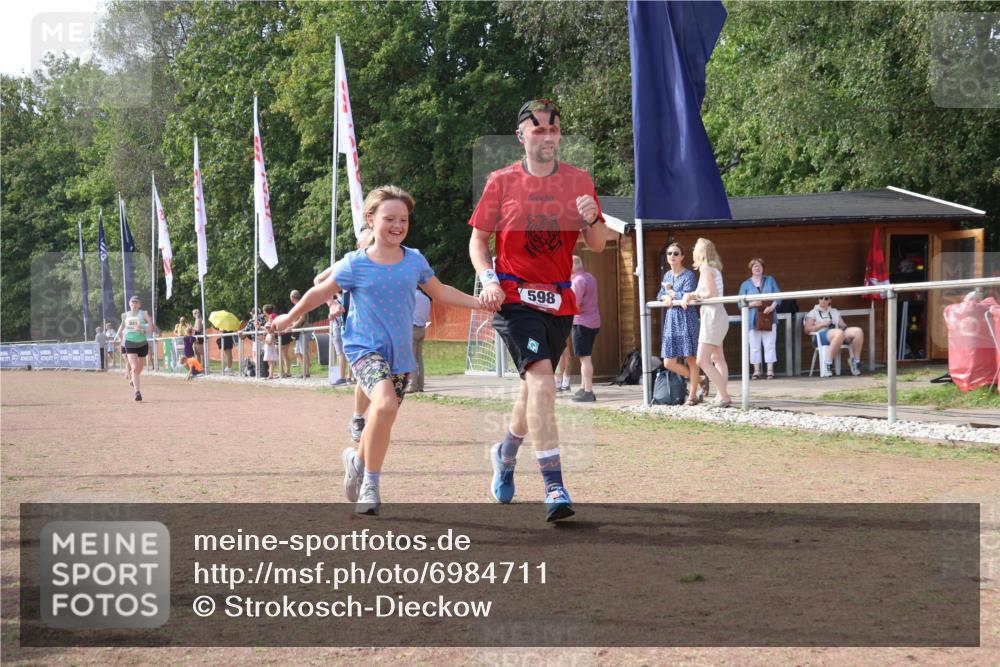 08.09.2024 - Airport Race Strokosch-Dieckow http://msf.ph/oto/6984711 08.09.2024 12:24:02 Ziel 327, 598, 762, 841, 1348, 2538 meine-sportfotos.de