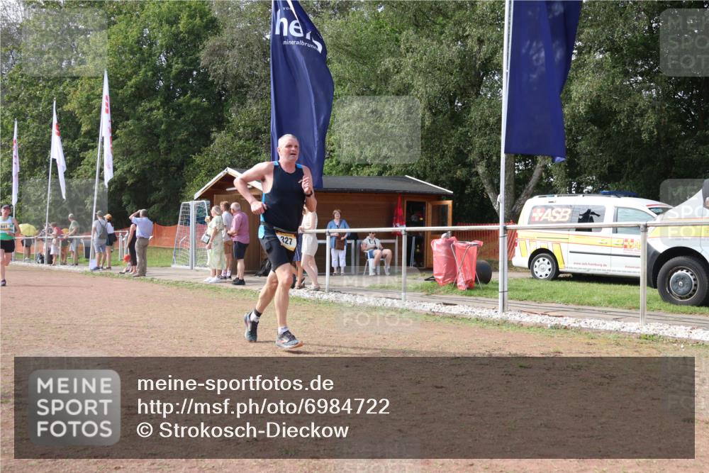 08.09.2024 - Airport Race Strokosch-Dieckow http://msf.ph/oto/6984722 08.09.2024 12:24:03 Ziel 51, 327, 598, 762, 841, 2538 meine-sportfotos.de