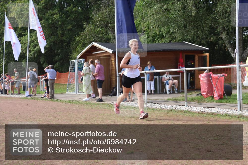 08.09.2024 - Airport Race Strokosch-Dieckow http://msf.ph/oto/6984742 08.09.2024 12:24:08 Ziel 51, 138, 762, 814, 1084, 2538 meine-sportfotos.de