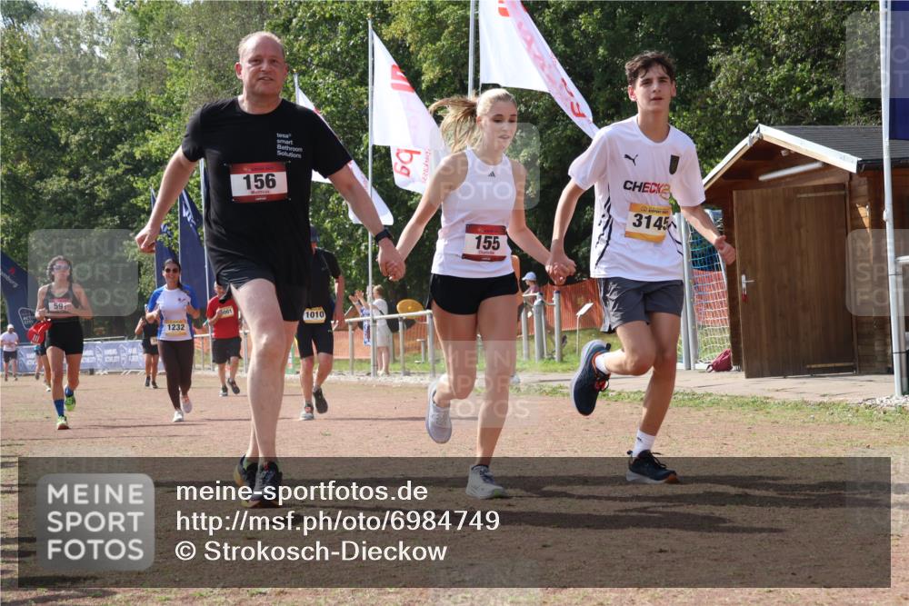 08.09.2024 - Airport Race Strokosch-Dieckow http://msf.ph/oto/6984749 08.09.2024 12:50:36 Ziel 155, 156, 270, 591, 767, 1001, 1010, 1232, 3145 meine-sportfotos.de