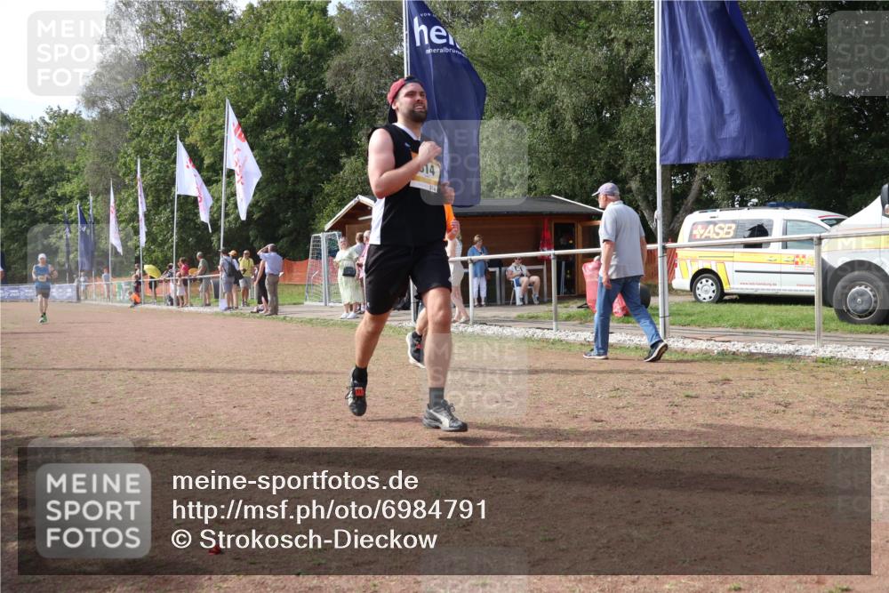 08.09.2024 - Airport Race Strokosch-Dieckow http://msf.ph/oto/6984791 08.09.2024 12:24:17 Ziel 138, 494, 607, 814, 1084, 2865 meine-sportfotos.de