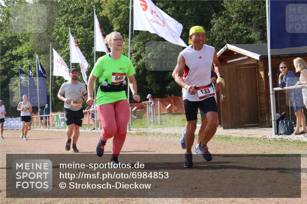 08.09.2024 - Airport Race Strokosch-Dieckow http://msf.ph/oto/6984853 08.09.2024 12:51:06 Ziel 59, 133, 456, 538, 645, 722, 905, 985 meine-sportfotos.de