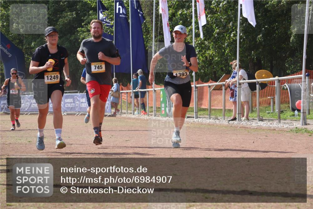 08.09.2024 - Airport Race Strokosch-Dieckow http://msf.ph/oto/6984907 08.09.2024 12:51:29 Ziel 745, 1249, 1393, 1517, 3113 meine-sportfotos.de