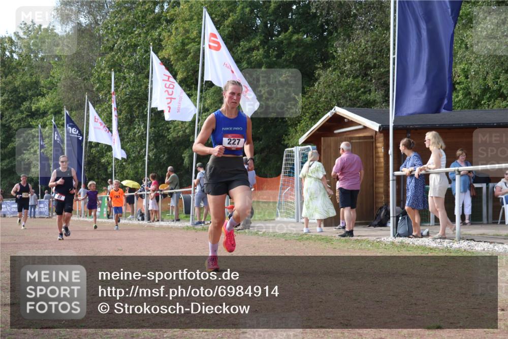 08.09.2024 - Airport Race Strokosch-Dieckow http://msf.ph/oto/6984914 08.09.2024 12:24:59 Ziel 22, 227, 720, 1434, 2501, 2863, 3090 meine-sportfotos.de