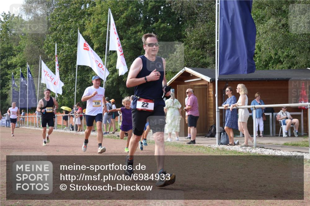 08.09.2024 - Airport Race Strokosch-Dieckow http://msf.ph/oto/6984933 08.09.2024 12:25:02 Ziel 22, 624, 720, 723, 1434, 2501, 2863, 3090 meine-sportfotos.de