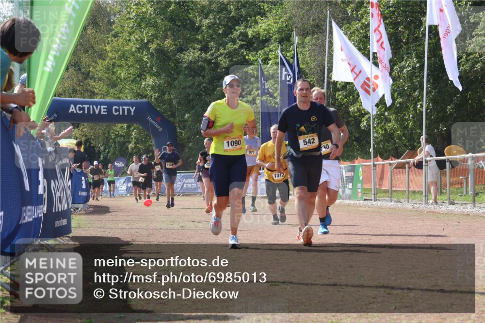 08.09.2024 - Airport Race Strokosch-Dieckow http://msf.ph/oto/6985013 08.09.2024 12:52:08 Ziel 542, 549, 930, 971, 1041, 1090, 1226, 1312 meine-sportfotos.de