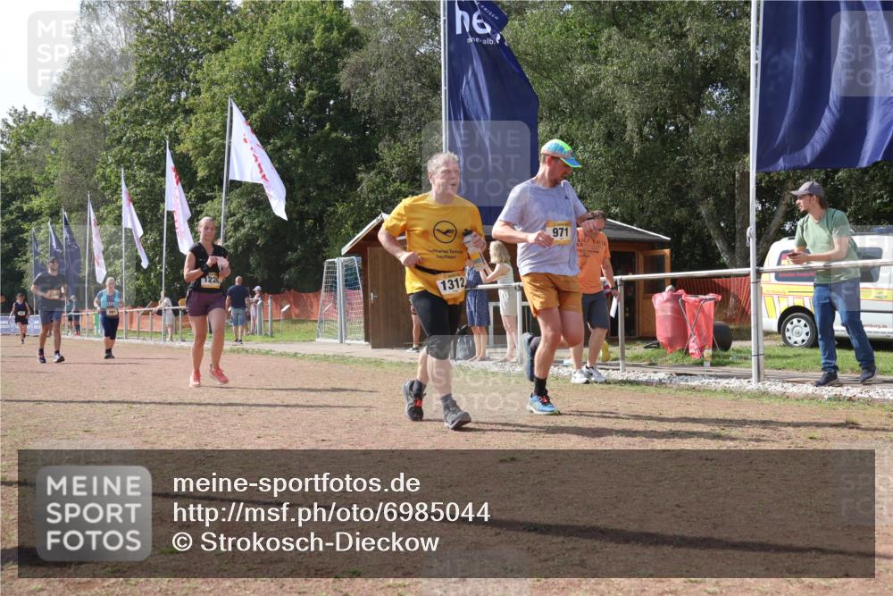 08.09.2024 - Airport Race Strokosch-Dieckow http://msf.ph/oto/6985044 08.09.2024 12:52:15 Ziel 391, 463, 542, 930, 971, 1090, 1226, 1312, 1345 meine-sportfotos.de