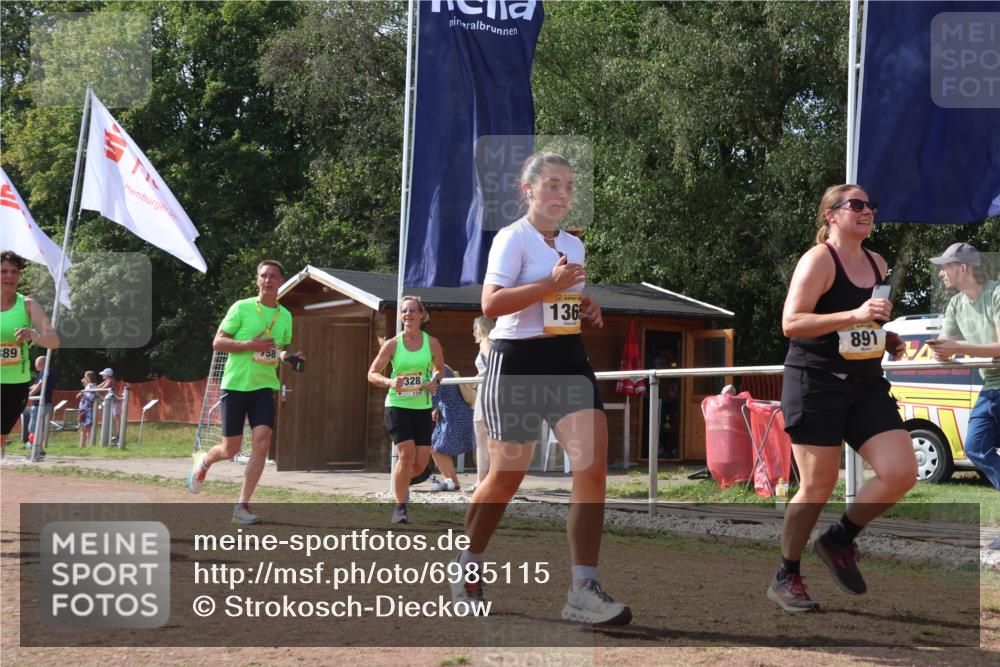 08.09.2024 - Airport Race Strokosch-Dieckow http://msf.ph/oto/6985115 08.09.2024 12:52:32 Ziel 96, 322, 454, 844, 891, 1037, 1170, 1328, 1365, 1389, 1511 meine-sportfotos.de